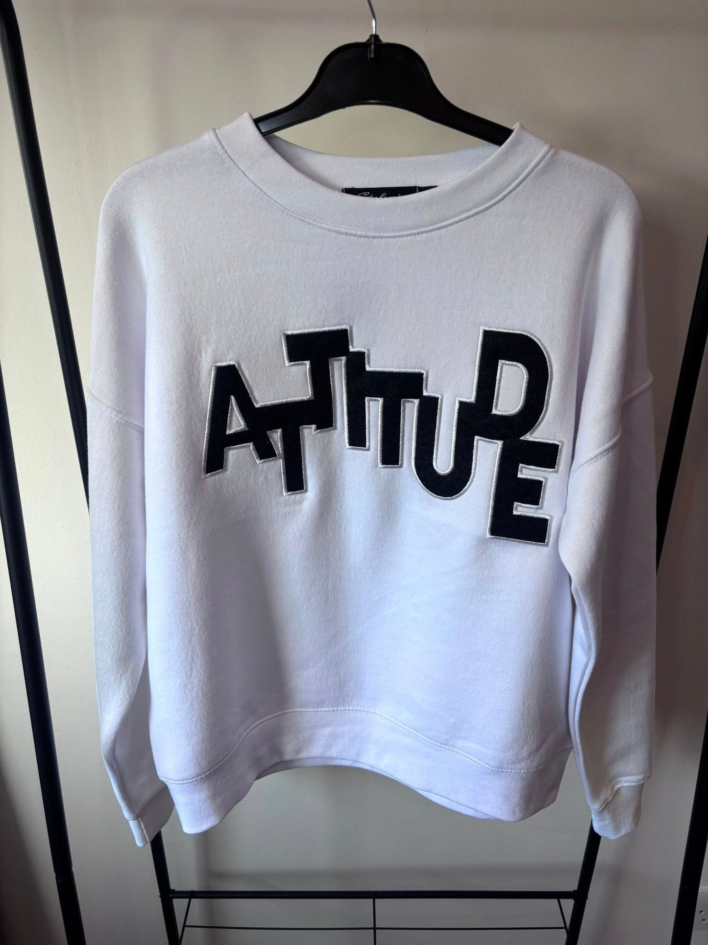 ATTITUDE embroidered oversized jumper