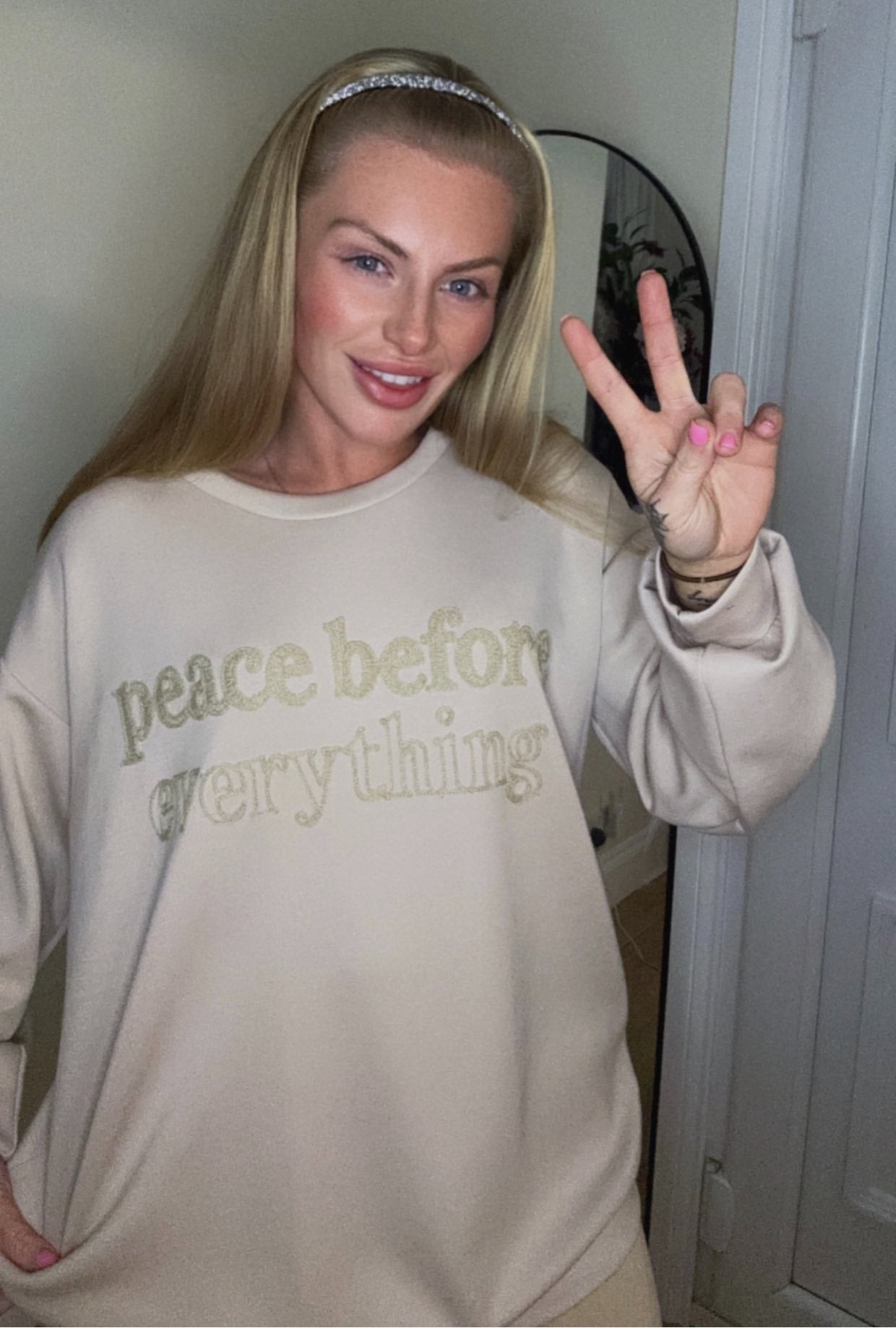 PEACE BEFORE EVERYTHING oversized Jumper